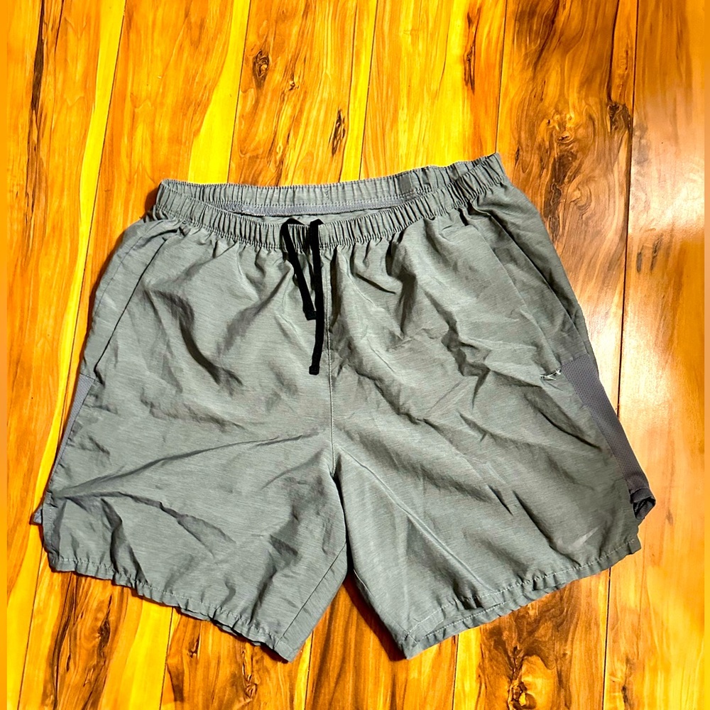 Nike Challenger Shorts